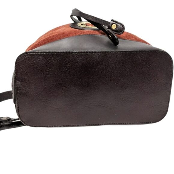 Southwestern Suede Beaded Crossbody Bucket Bag - Picture 7 of 8